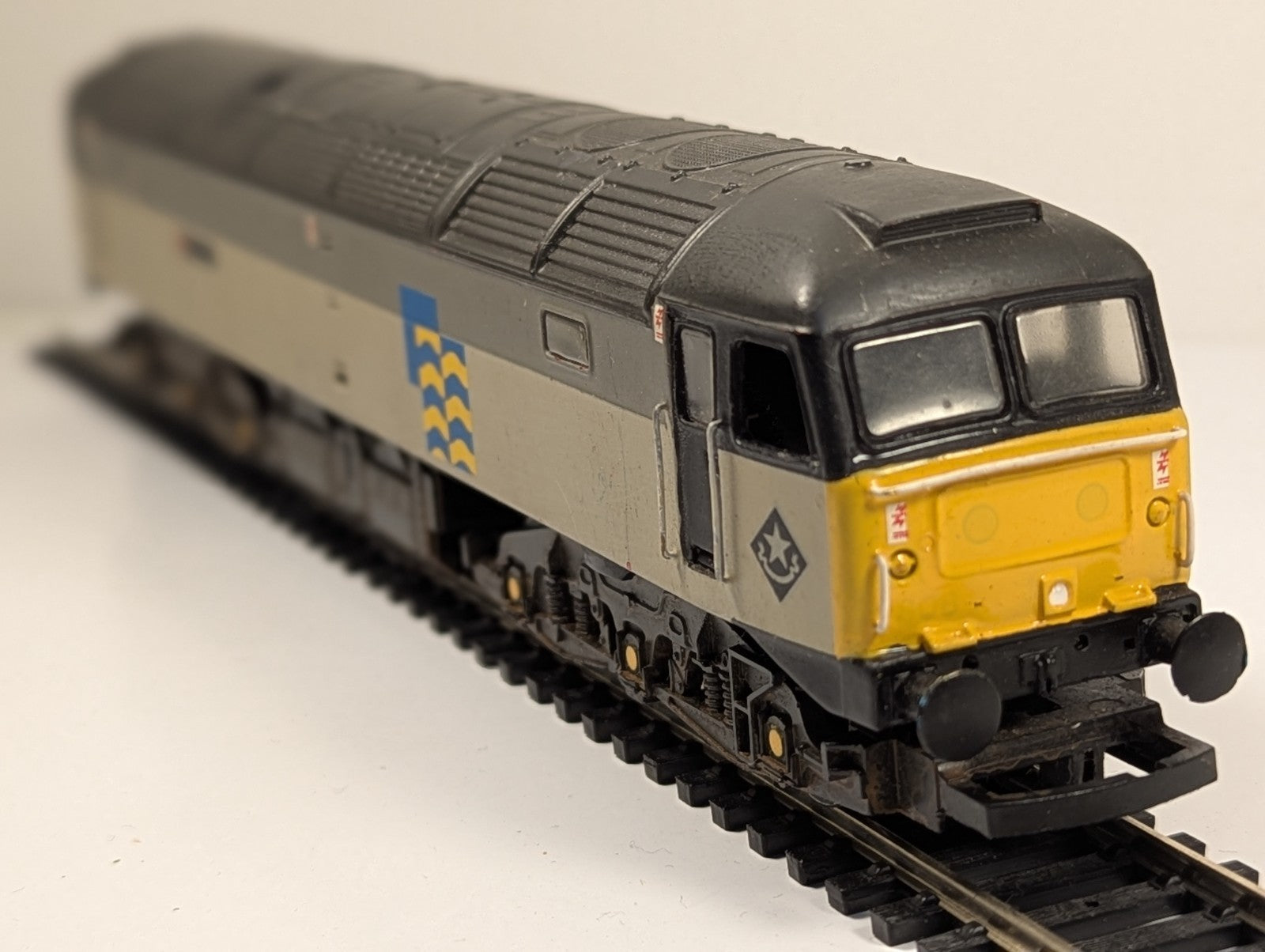 Hornby BR Railfreight Class 56 Co-Co “Glossidae”
