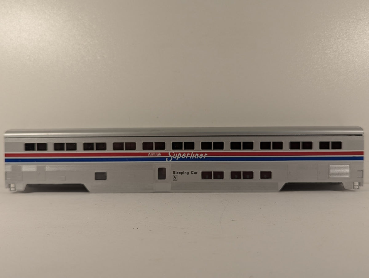 Con-Cor HO Gauge Superliner Sleeping Car Passenger Coach Amtrak Phase III