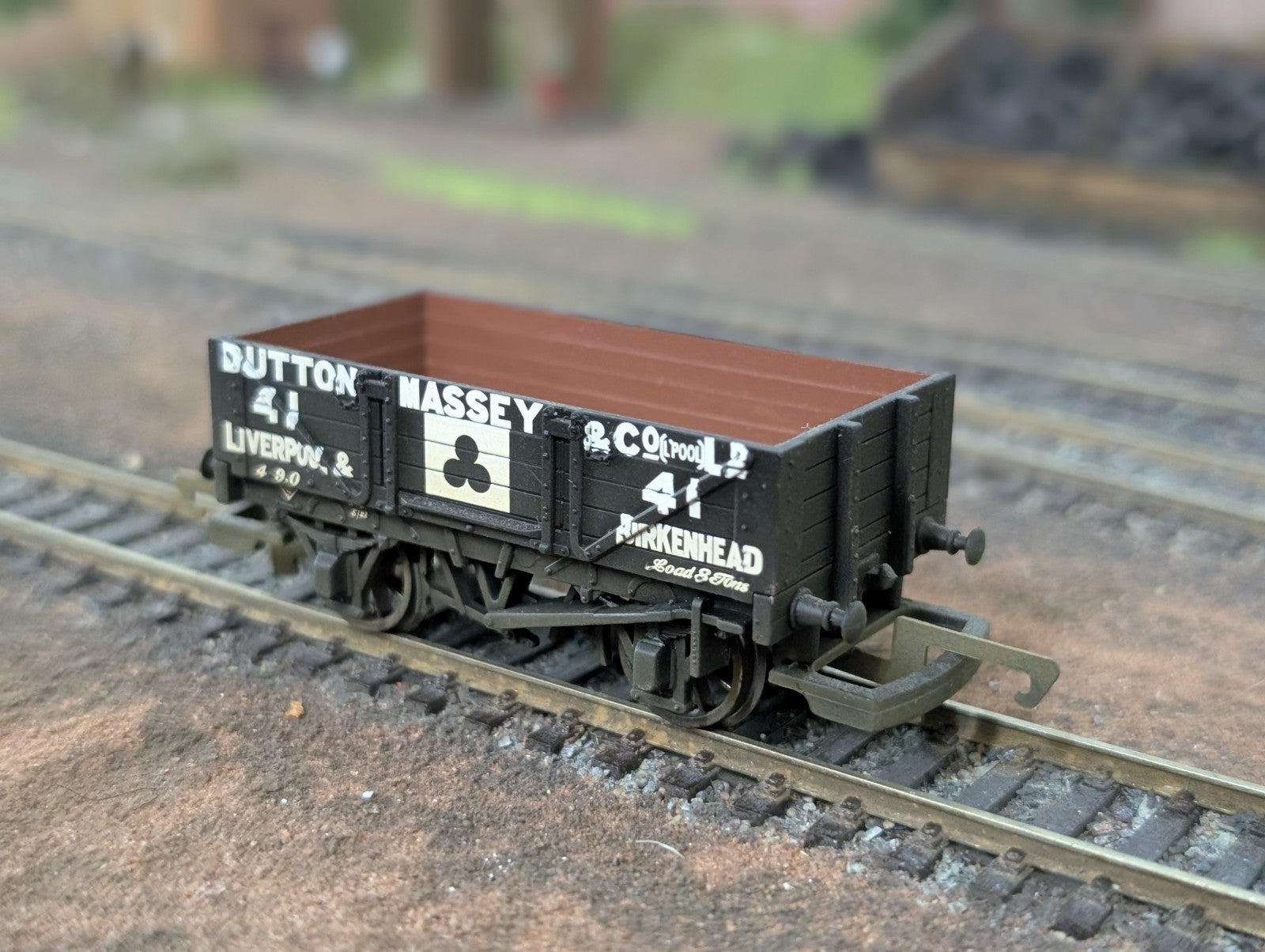 Hornby R6198 4-Plank Open Wagon – Dutton Massey & Co Liverpool – OO Gauge