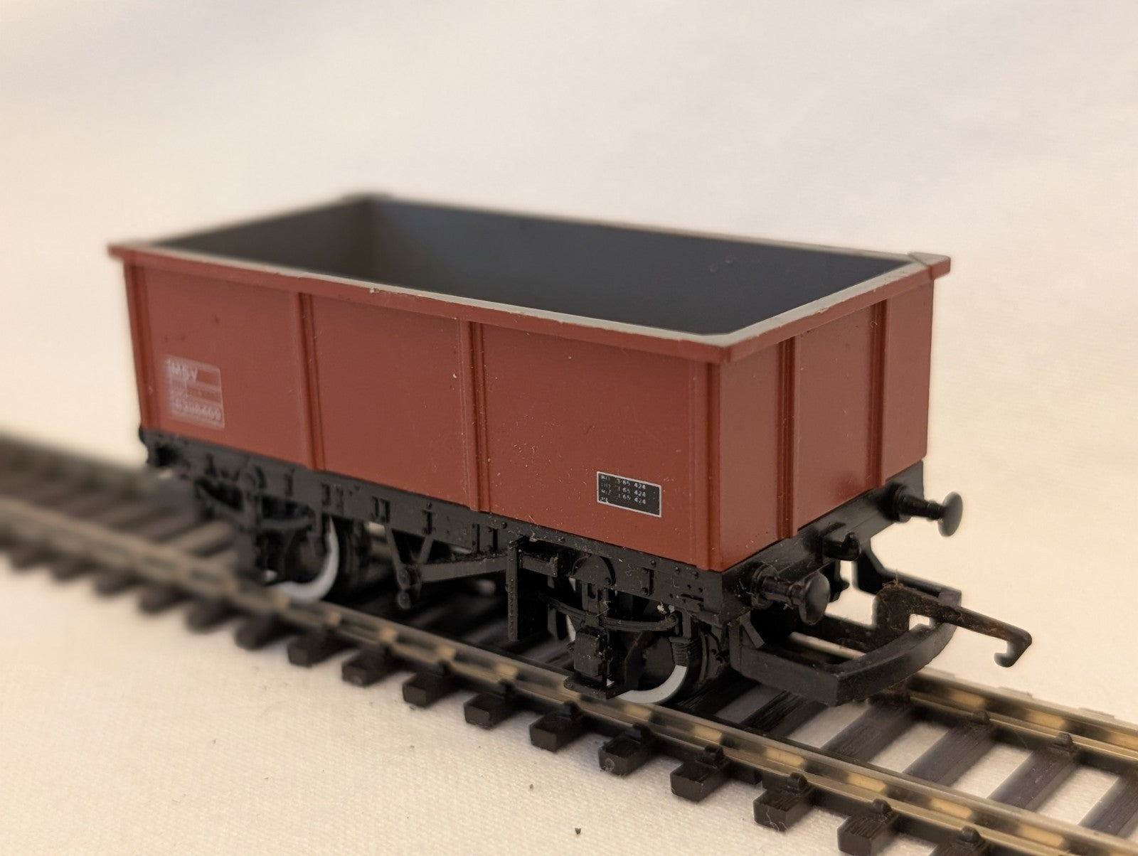 Hornby OO Gauge 21 Ton Mineral Wagon MSV Goods Wagon B388469 BR Brown
