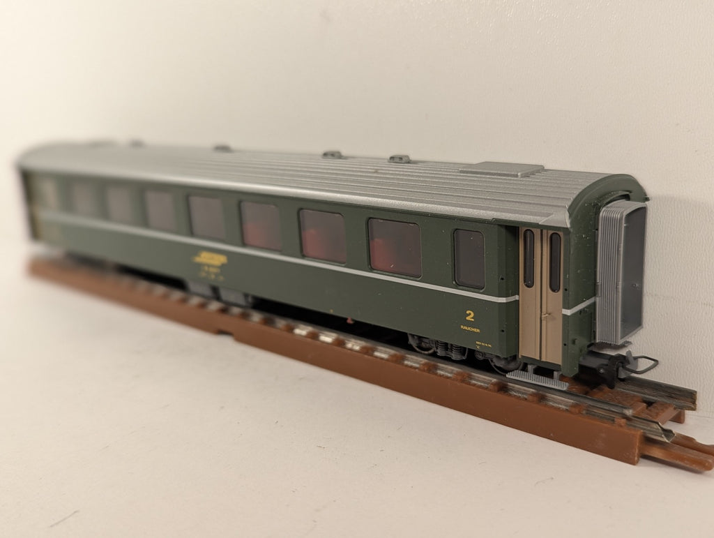 Bemo HOm RhB Einheitswagen B 2377 Passenger Coach RhB Green 3240 117