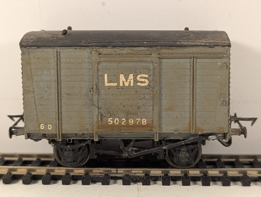 Kitbuilt OO Gauge LMS Ventilated Van Box Van 502978 LMS Grey 43