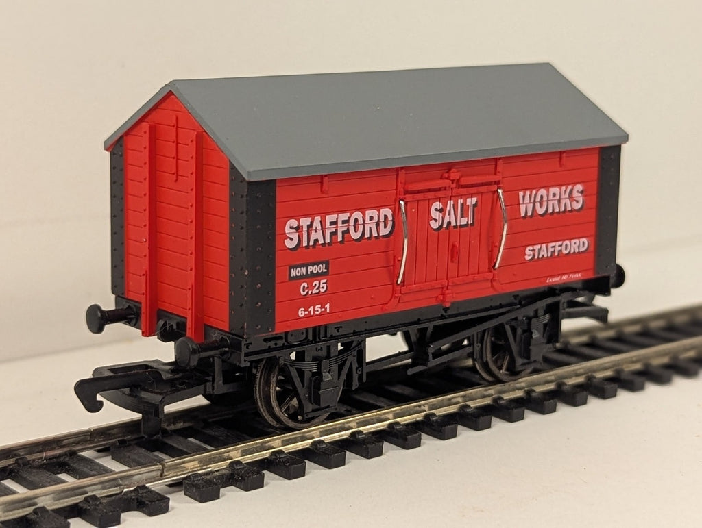 Dapol OO Gauge Stafford Salt Works Salt Van Goods Wagon C.25 B635