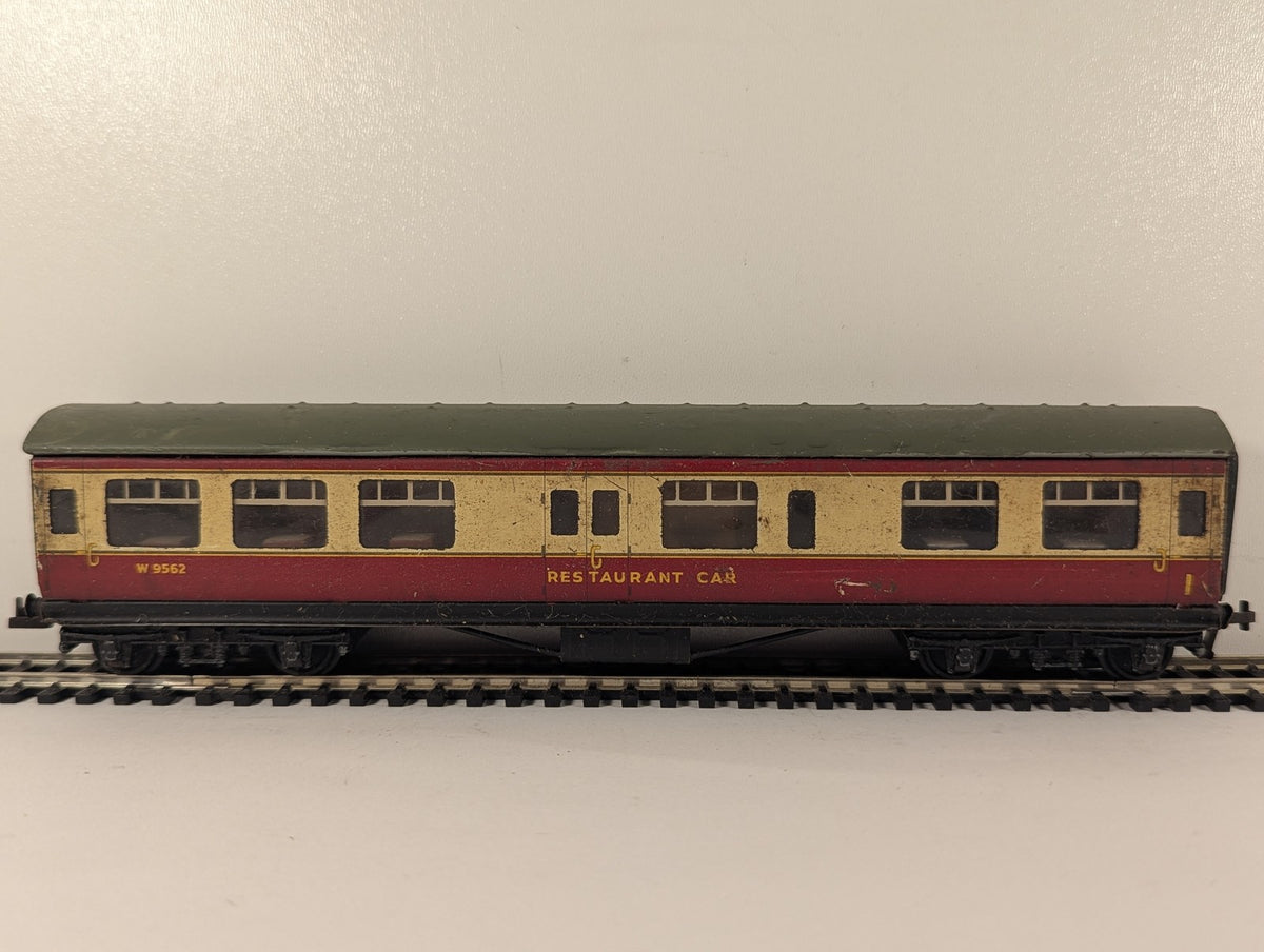 Hornby Dublo OO Gauge D20 BR Restaurant Car Passenger Coach W9562