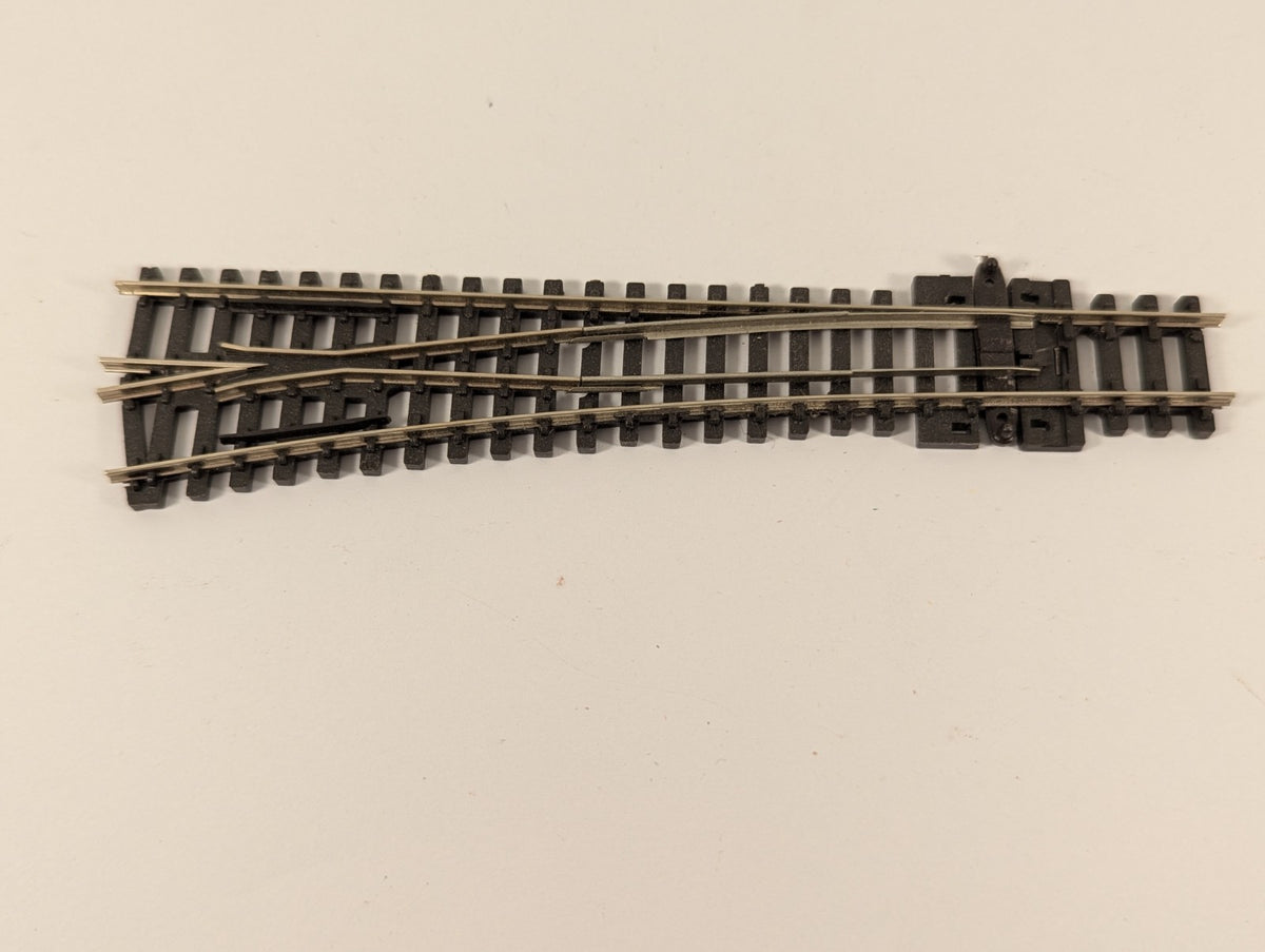 Peco N Gauge Medium Radius Left-Hand Turnout SL-392X