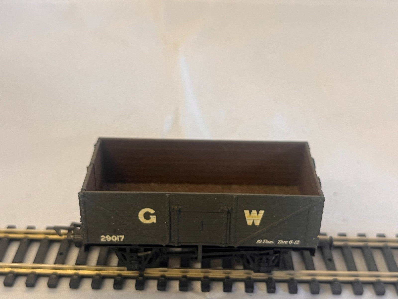 Airfix GMR OO Gauge 7 Plank Open Mineral Wagon GWR Grey
