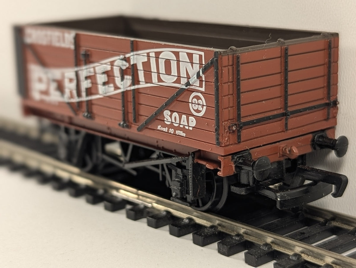 Airfix OO Scale 5-Plank Wagon Goods Wagon 82 Crosfields Perfection Soap