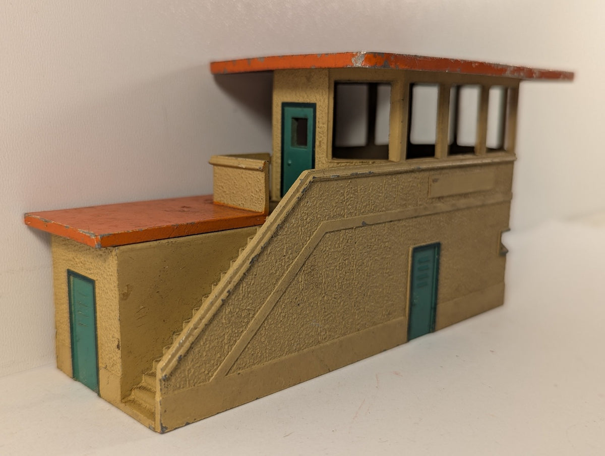 Hornby-Dublo OO Gauge D1 Signal Cabin Building Tan & Orange
