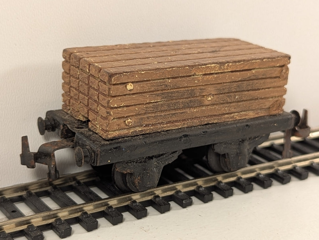 Trix Express H0 20/158 Long Wood-Carrying Wagon
