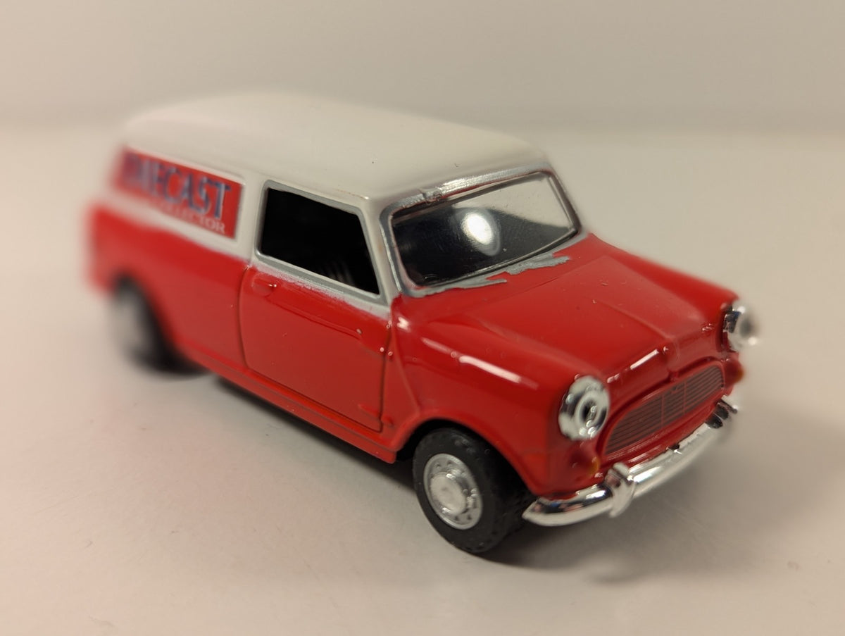 Oxford Diecast Mini Van “Diecast Collector” Red with White Roof