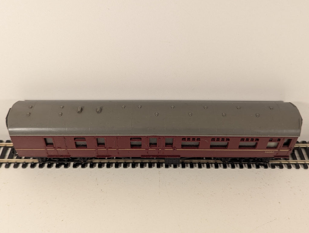 Tri-ang OO Gauge BR Maroon 3rd Class Brake Coach