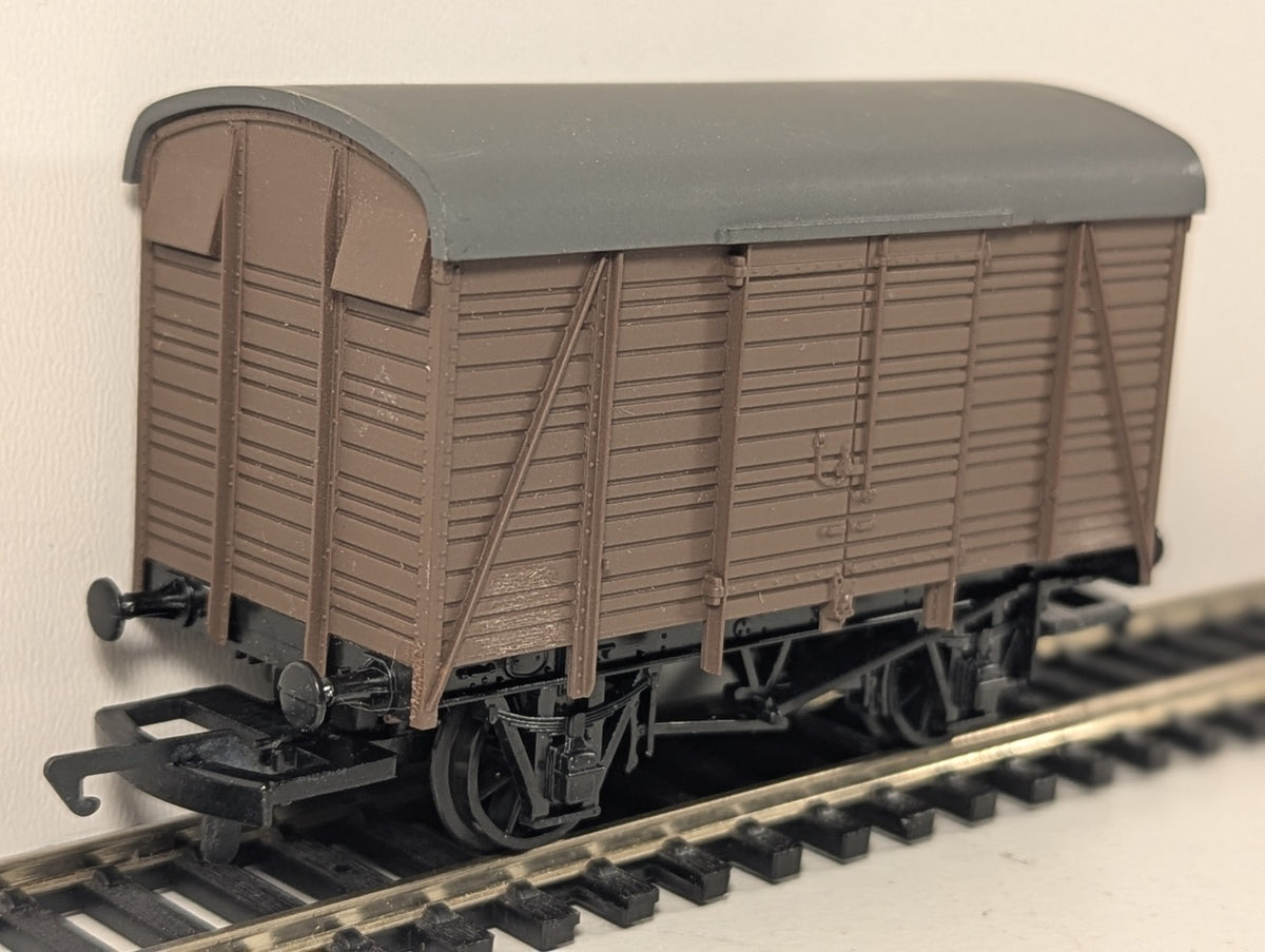 Airfix OO SR 12T Box Van