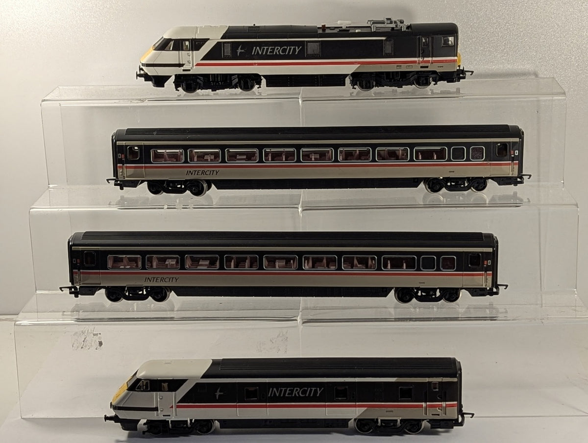 Hornby OO Gauge InterCity 225 Train Pack 91014, 82205, 12410, 12408
