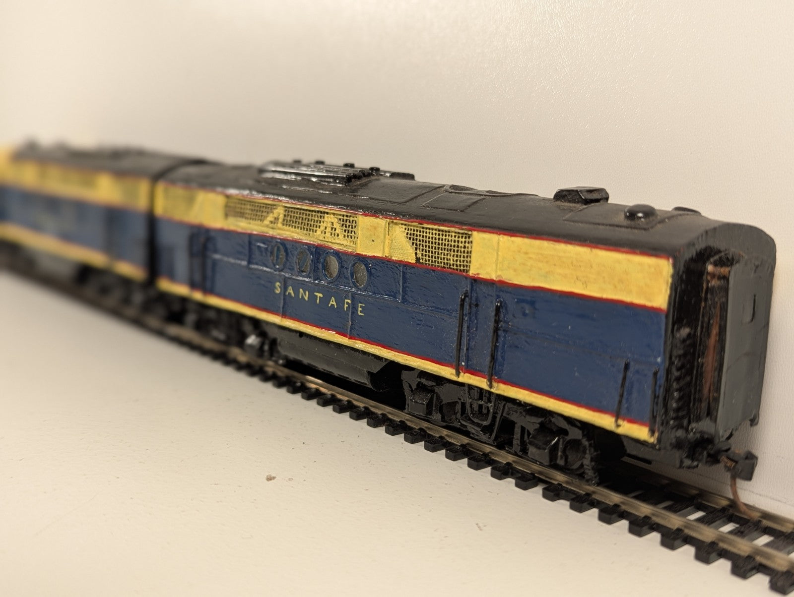 Metal Dummy Built GENESIS F7A/F7B Set Santa Fe