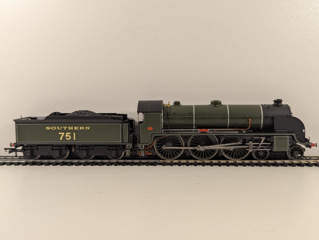 Hornby R2723X OO Gauge SR N15 "Etarre" DCC Fitted 4-6-0 - Boxed