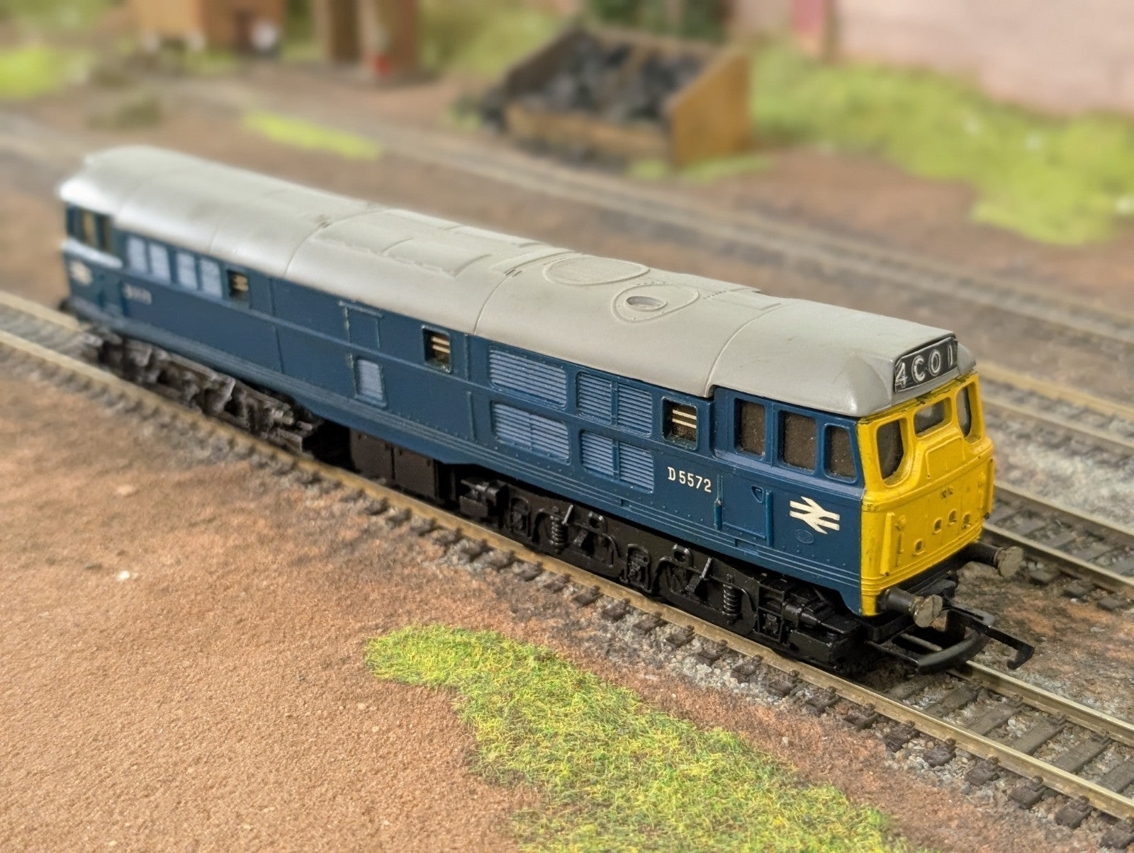 Tri-ang R357 OO Gauge BR Blue Class 31 D5572 Replacement Roof
