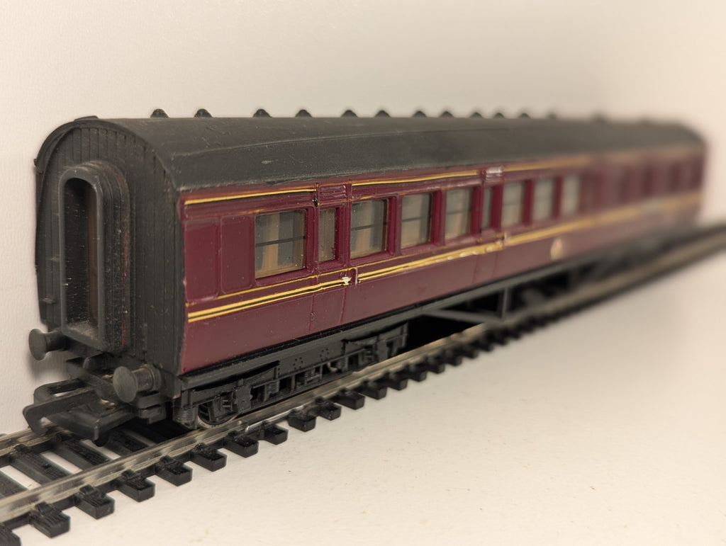 Mainline Railways OO Gauge BR 57ft Brake Third Corridor Coach