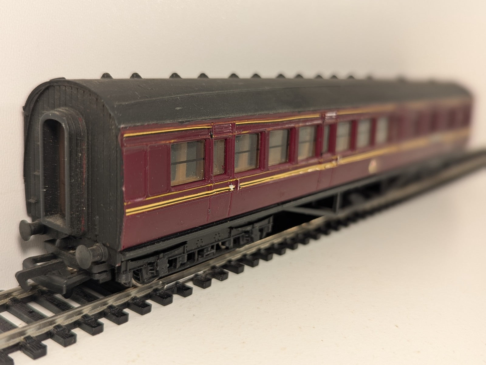 Mainline Railways OO Gauge BR 57ft Brake Third Corridor Coach