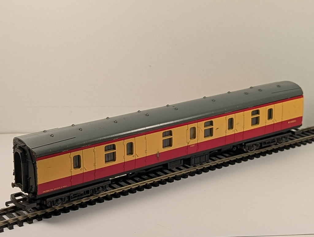 Lima OO Gauge BR Mk1 BSK Brake Second Corridor Coach M80855 Crimson