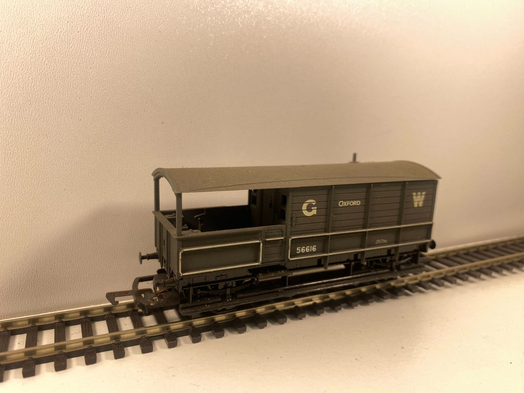 Airfix 54363 20T Toad Brake Van – GWR Grey Livery – No. 56616 ‘Oxford’