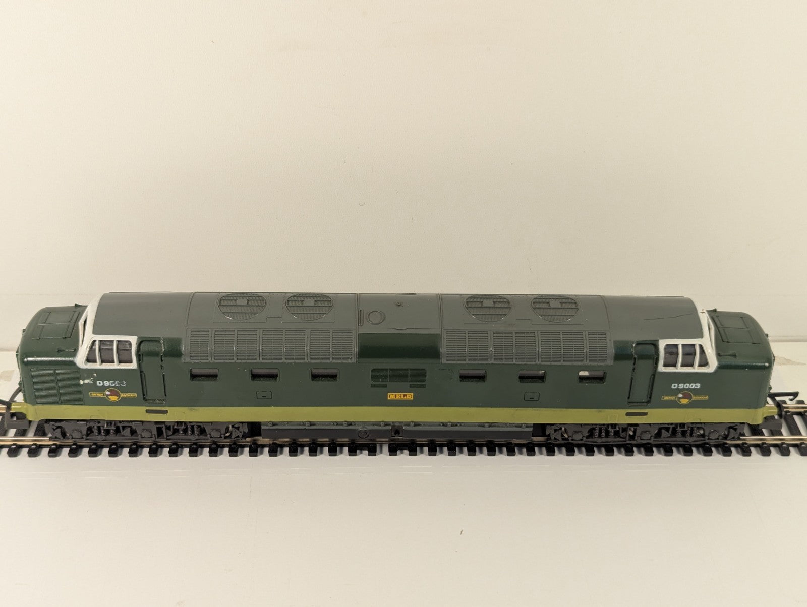 Lima OO Gauge Class 55 Deltic D9003 Meld Diesel Locomotive - Non-Runner