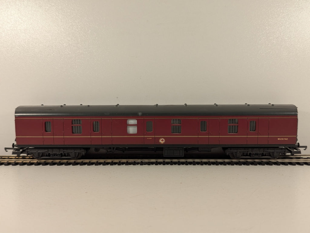 Lima BR Mk1 Full Brake Coach OO Gauge