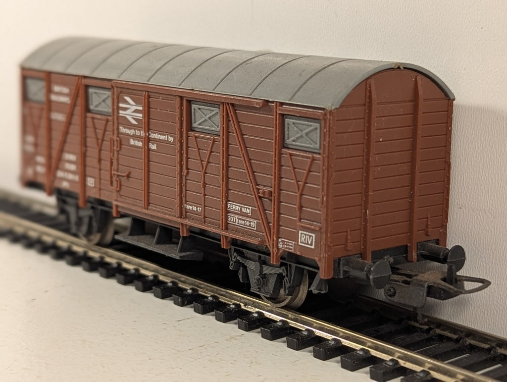 Lima OO Gauge BR Ferry Van Goods Wagon 214 0 391-0 BR Brown 305615