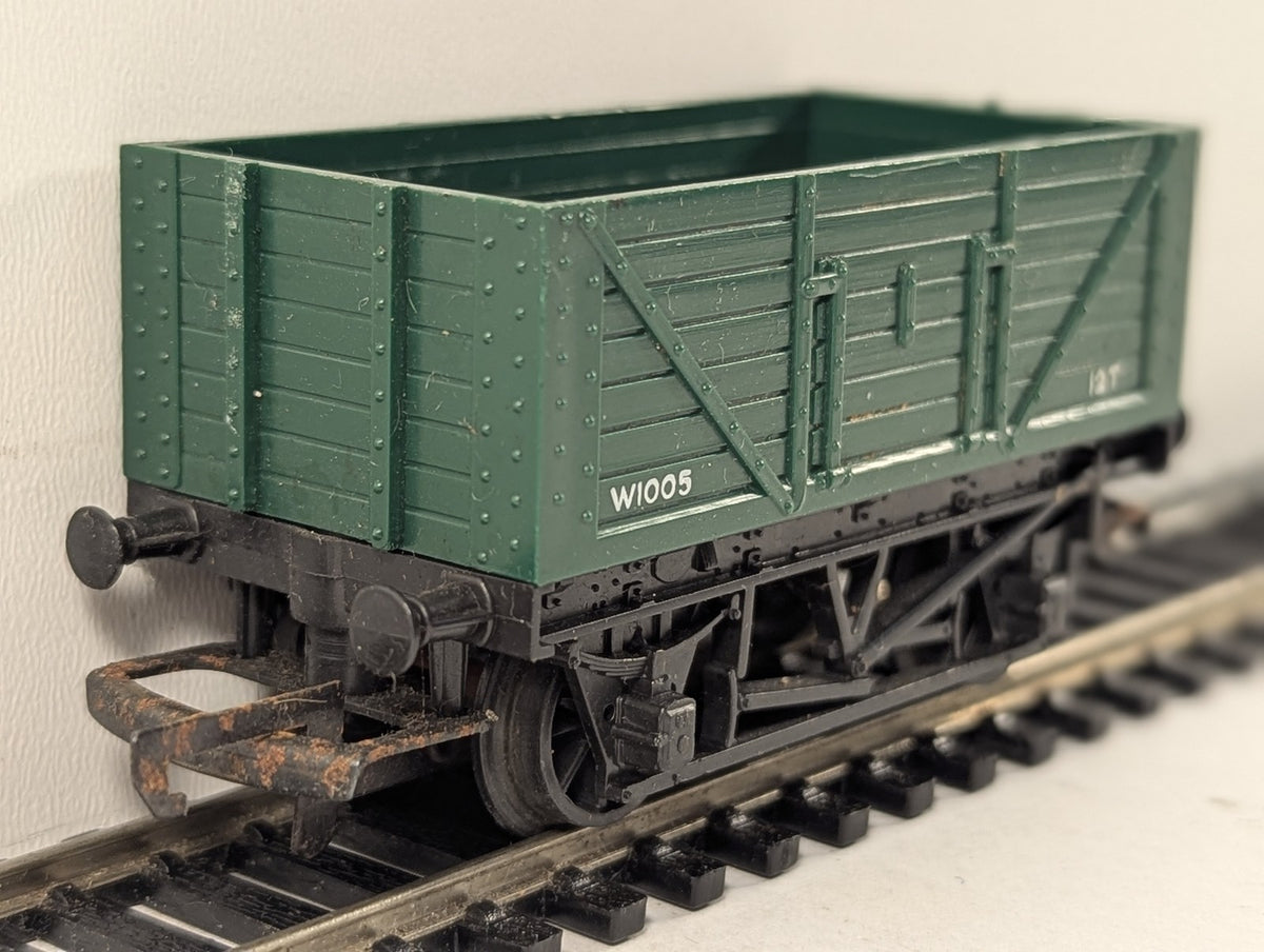 Tri-ang OO Gauge 12 Ton 7 Plank Open Wagon Goods Wagon W1005 BR Green R.10