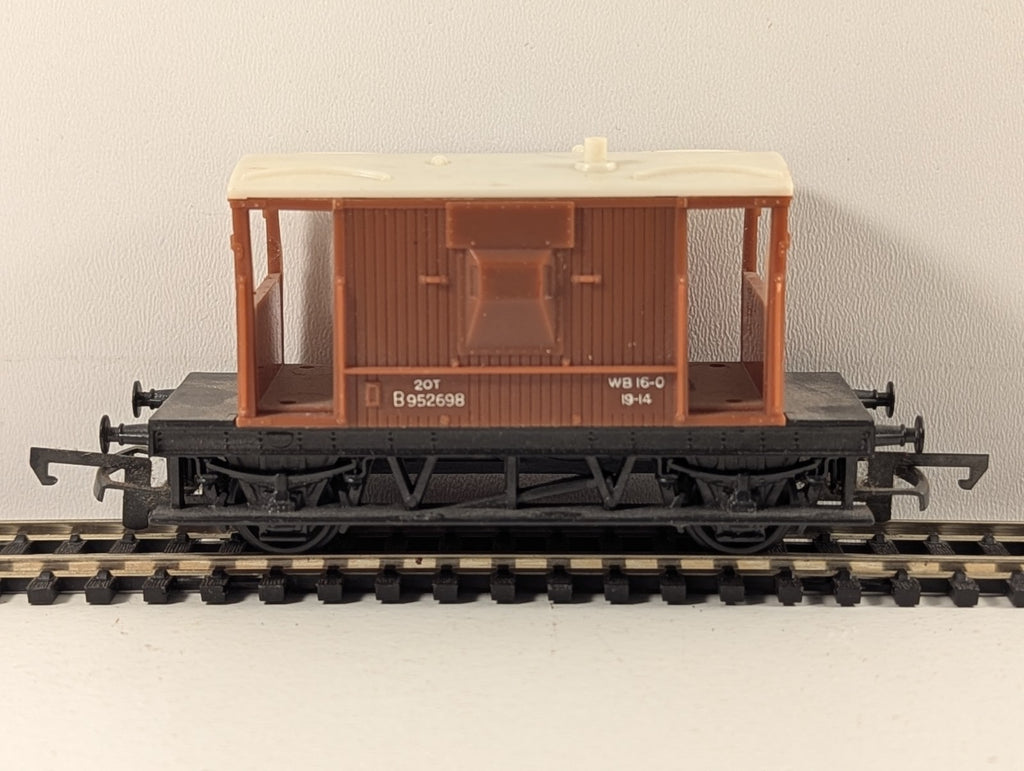 Tri-ang OO Gauge 20T Brake Van