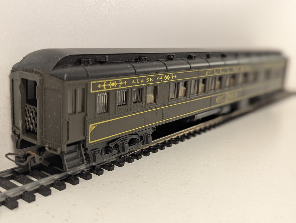 Rivarossi HO Gauge AT&SF Pullman Car 'St. Croix' Passenger Coach