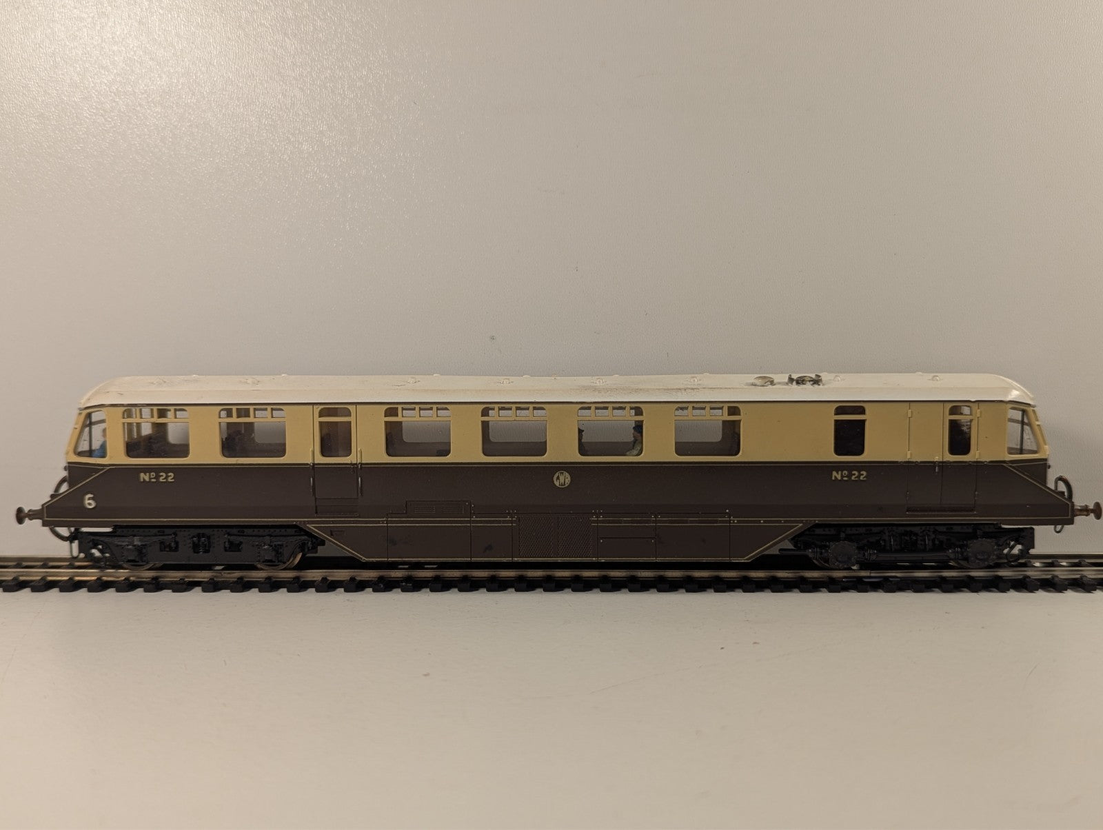 Lima L205132 GWR Diesel Railcar No. 22 OO Gauge - Missing Coupler & Buffer