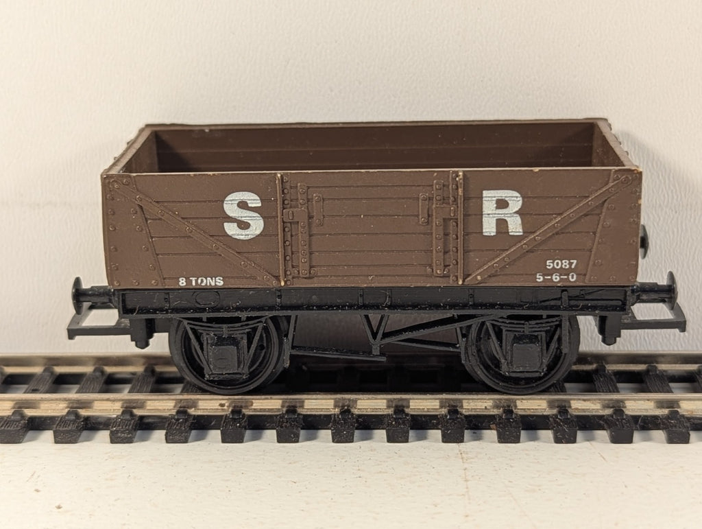 Graham Farish OO Gauge SR 7-Plank Open Wagon 5087 SR Brown