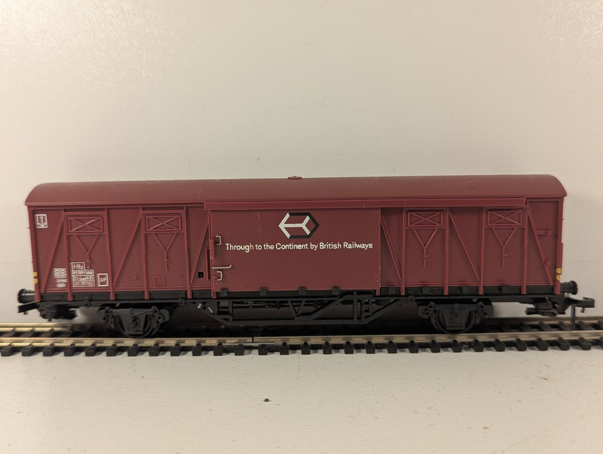 Tri-ang Hornby OO Gauge BR Hfs Ferry Van 'Through to the Continent' Goods Wagon