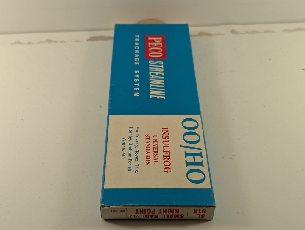Peco Streamline OO/HO Small Radius Right Hand Point