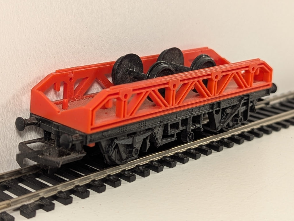 Hornby R224 OO Gauge Flat Wagon with Detachable Wheel Load
