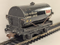Hornby Dublo OO Gauge Esso Petrol Tank Wagon 3300 Esso Black D1 on model railway track