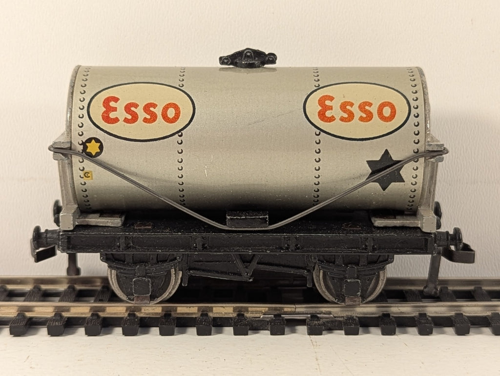 Hornby-Dublo 32081 OO Gauge Petrol Tank Wagon - Boxed