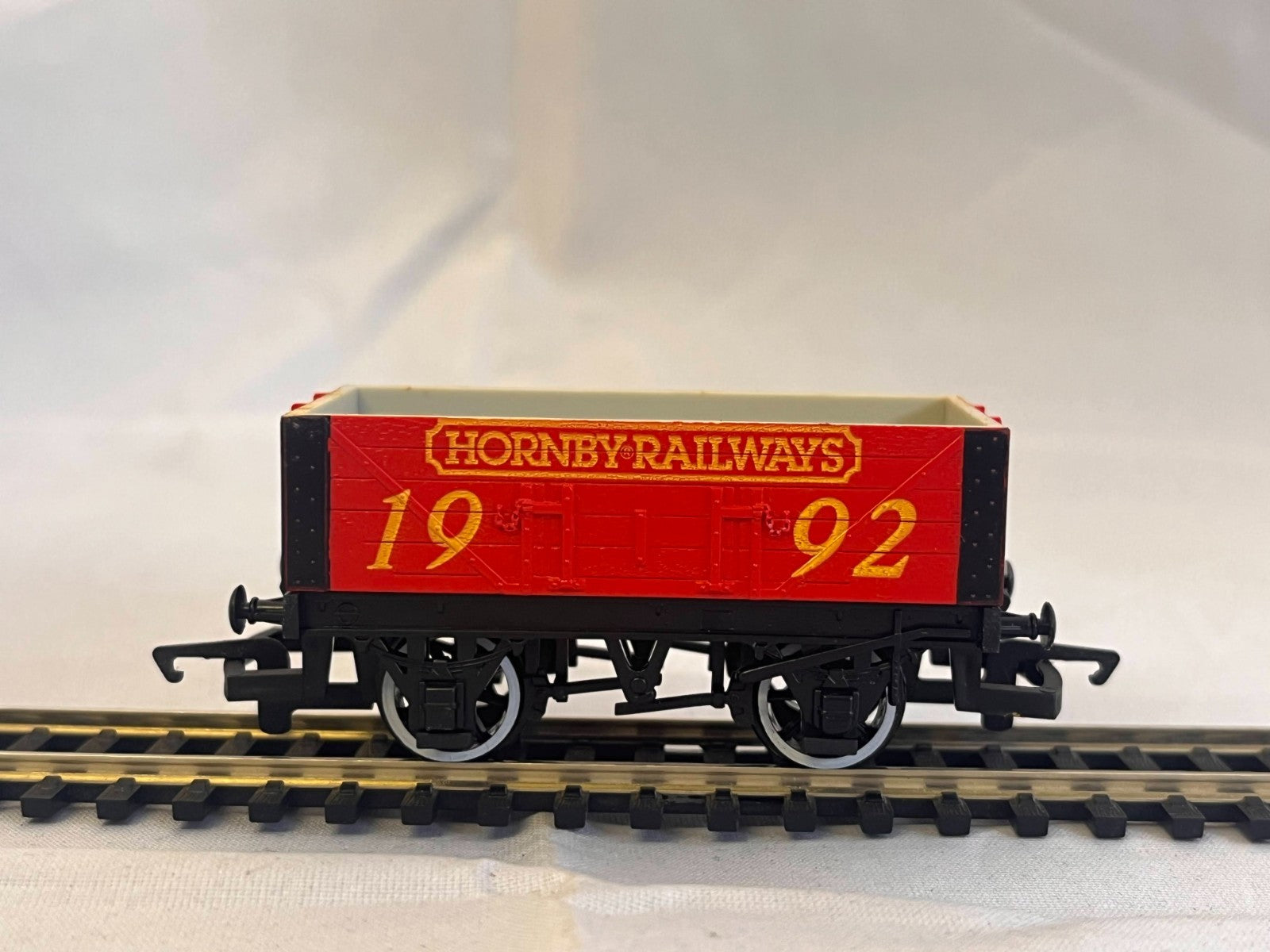 Hornby Railways R011 OO Gauge Red Hornby 1992 Open Wagon Boxed