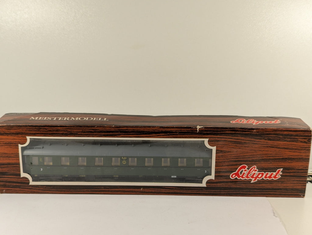 Liliput 84302 HO Gauge Green German Reichsbahn 3rd Class Coach Boxed