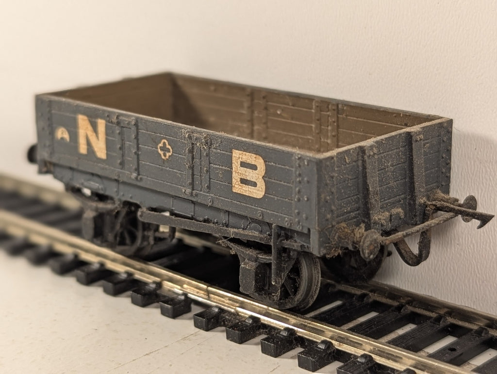 Peco OO Gauge North British Railway 7-Plank Open Wagon Goods Wagon