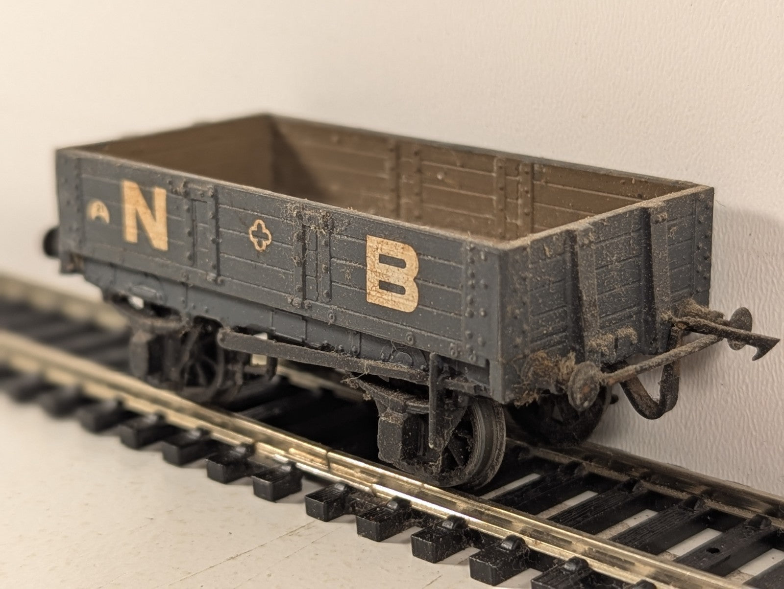 Peco OO Gauge North British Railway 7-Plank Open Wagon Goods Wagon