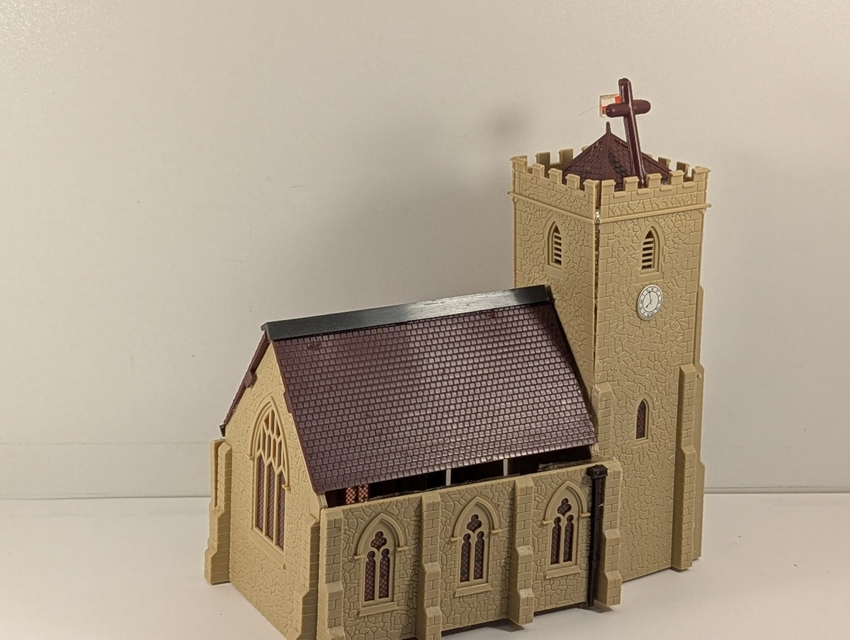 Hornby OO Gauge Country Church Buildings R138