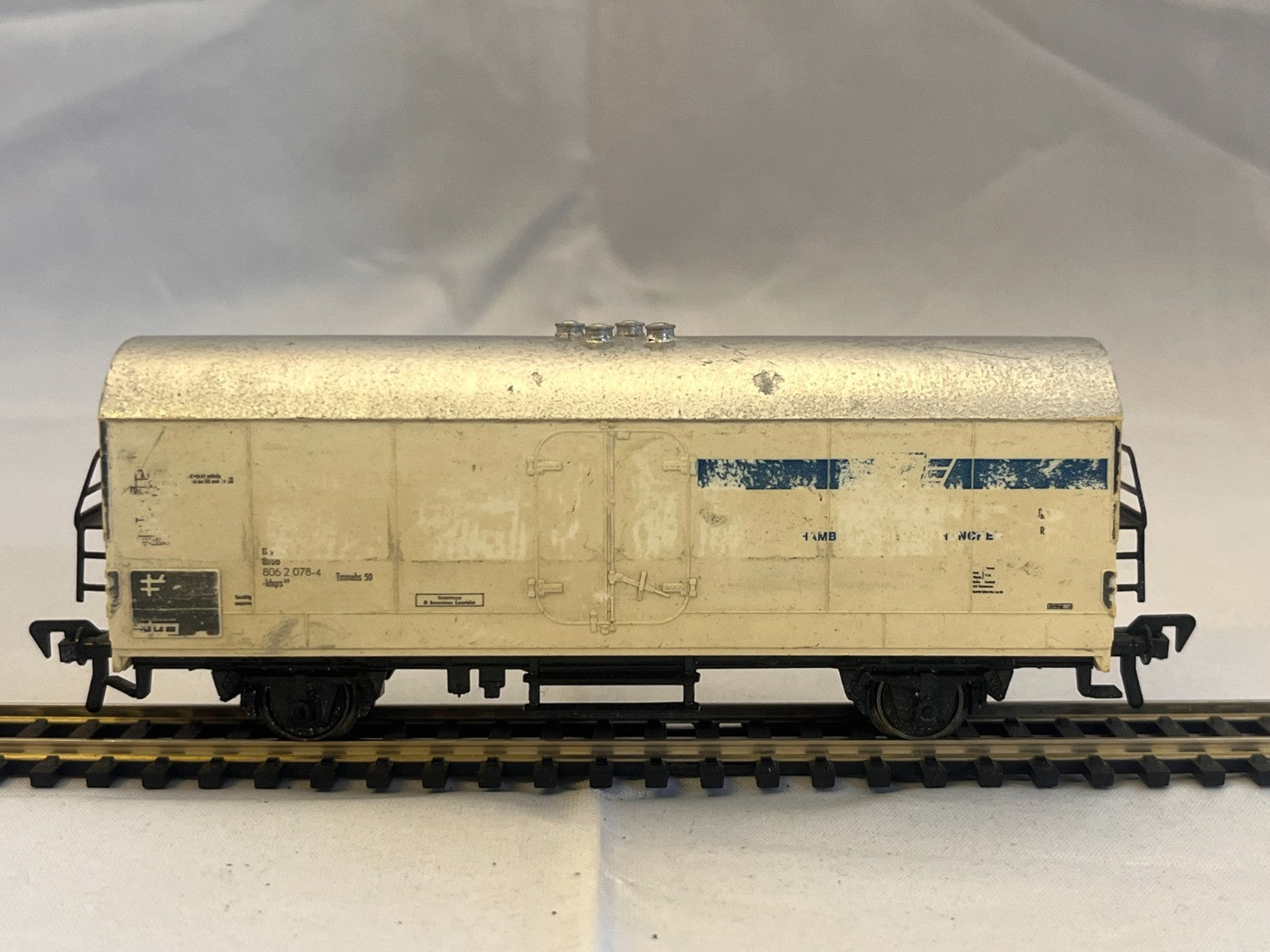 Fleischmann HO Scale Deutsche Bahn Interfrigo Refrigerated Wagon Worn