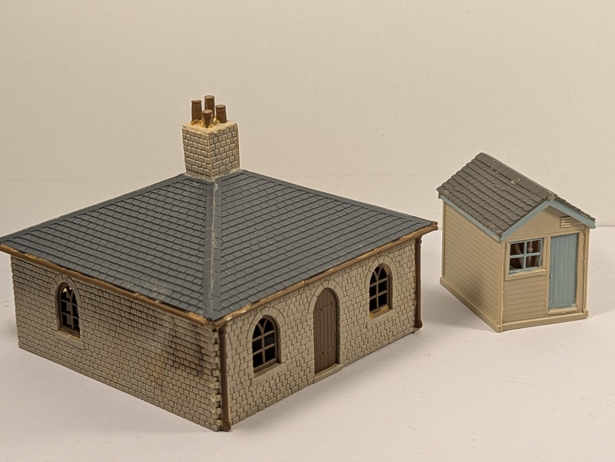 Wills Kits OO Gauge SS39 Crossing Keeper’s Cottage & Signal Box