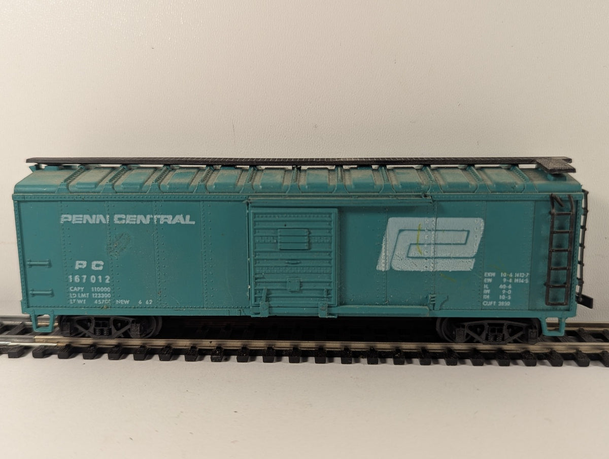 Roco HO Gauge Penn Central 40ft Boxcar 167012