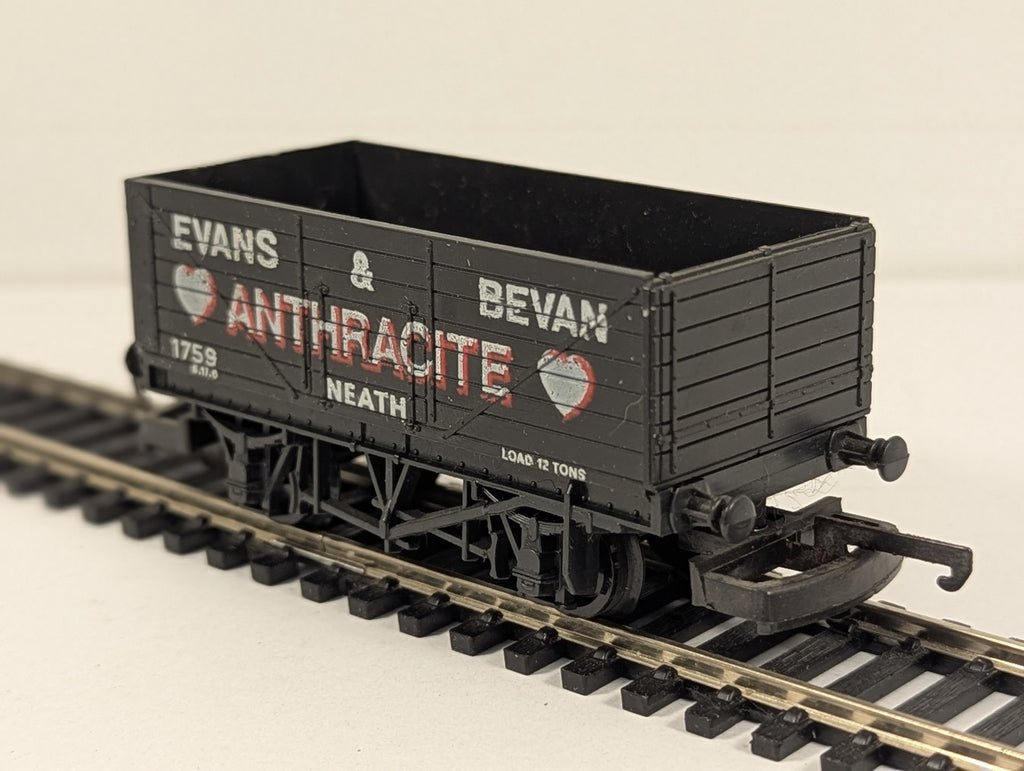 Lima OO Gauge 7 Plank Open Wagon Evans & Bevan Goods Wagon 1759 305638
