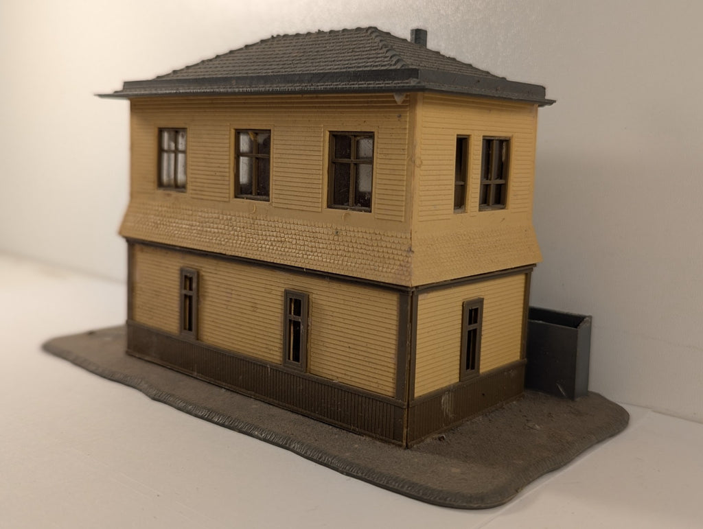 Tyco Kit No. 7773 HO Gauge Interlocking Tower