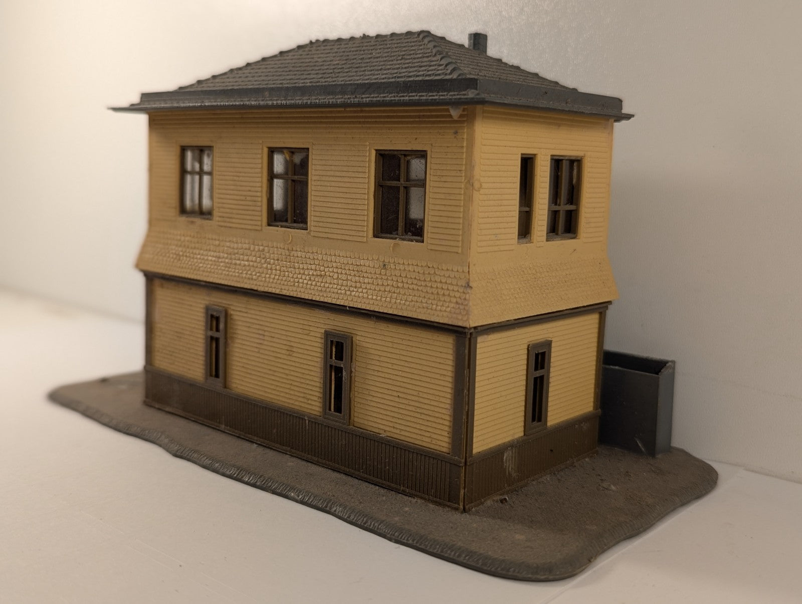 Tyco Kit No. 7773 HO Gauge Interlocking Tower