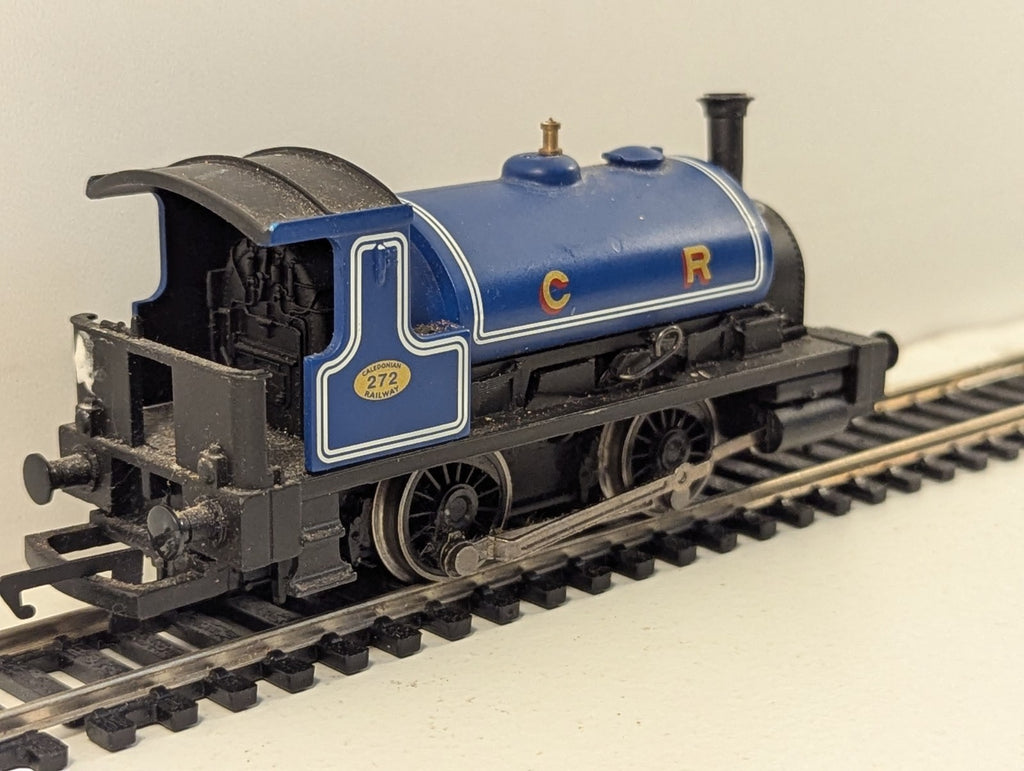 Hornby R2672 OO Gauge Caledonian Railway 0-4-0 Pug