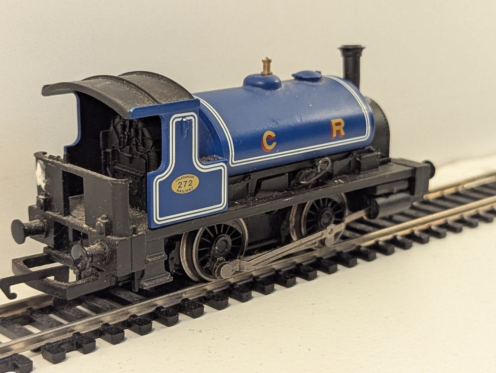 Hornby R2672 OO Gauge Caledonian Railway 0-4-0 Pug